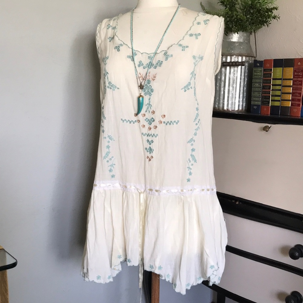Bundle of 4 Free People swimsuit covers - Picture 3 of 6